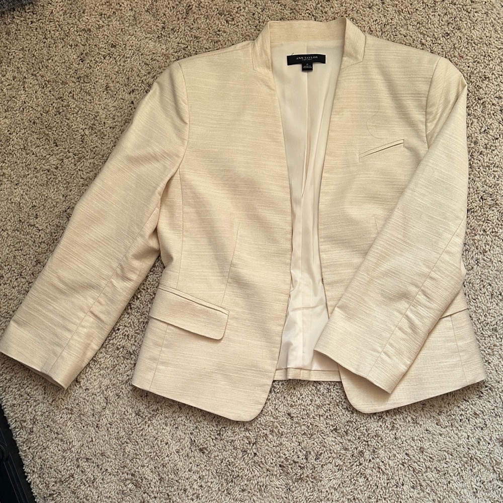 Ann Taylor Cream Textured Blazer